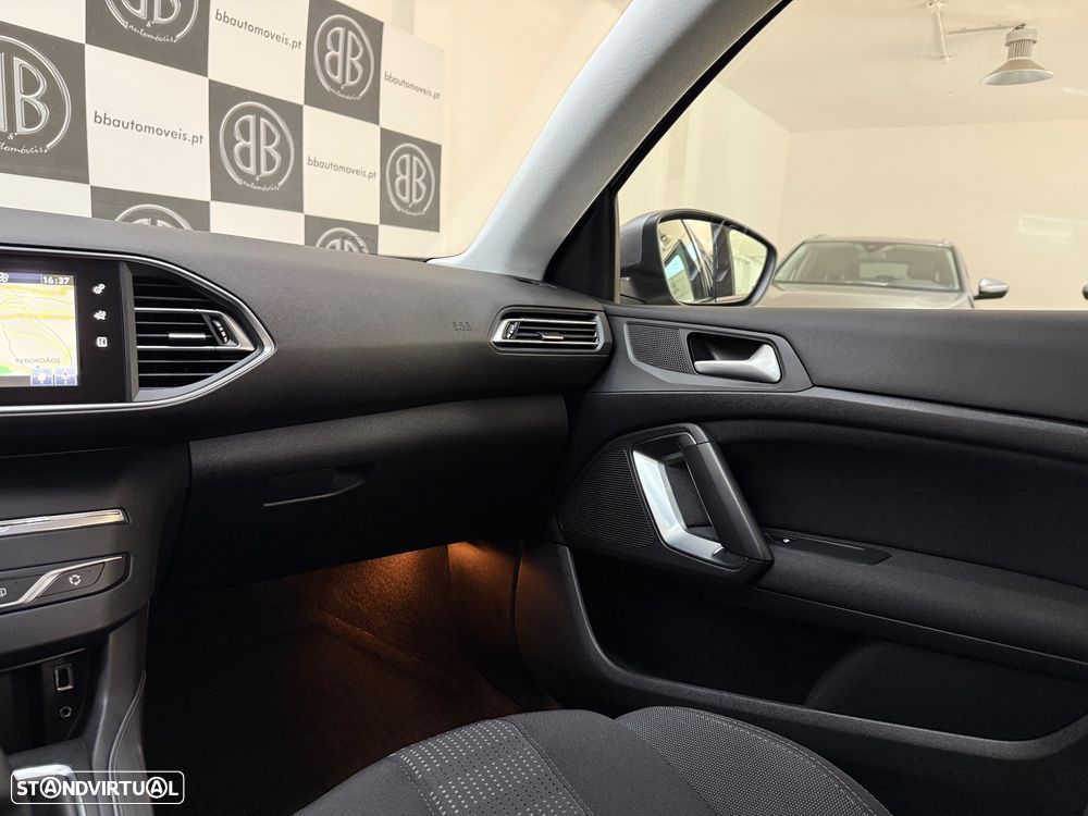 Peugeot 308 PureTech 130 EAT6 Stop & Start Allure - 16