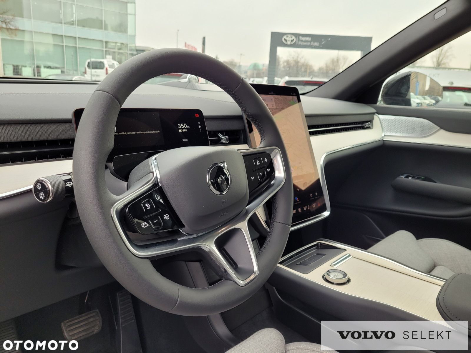 Volvo EX90 - 10