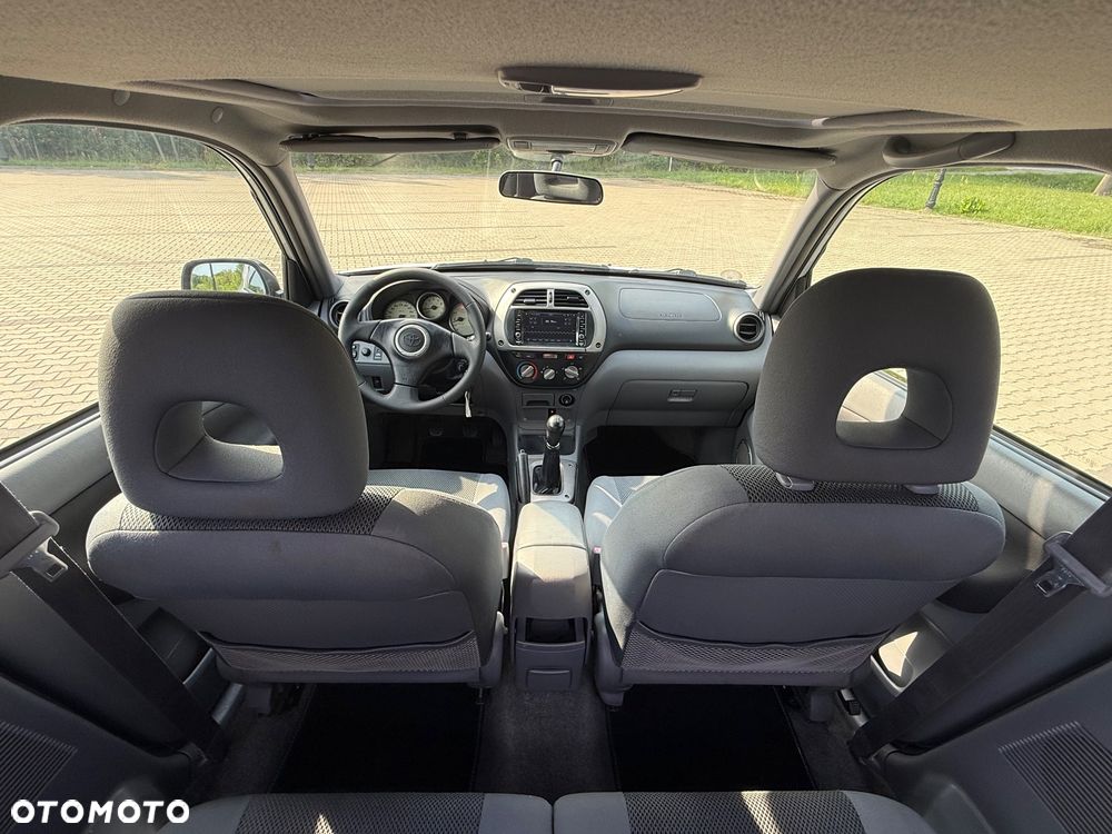Toyota RAV4 - 14