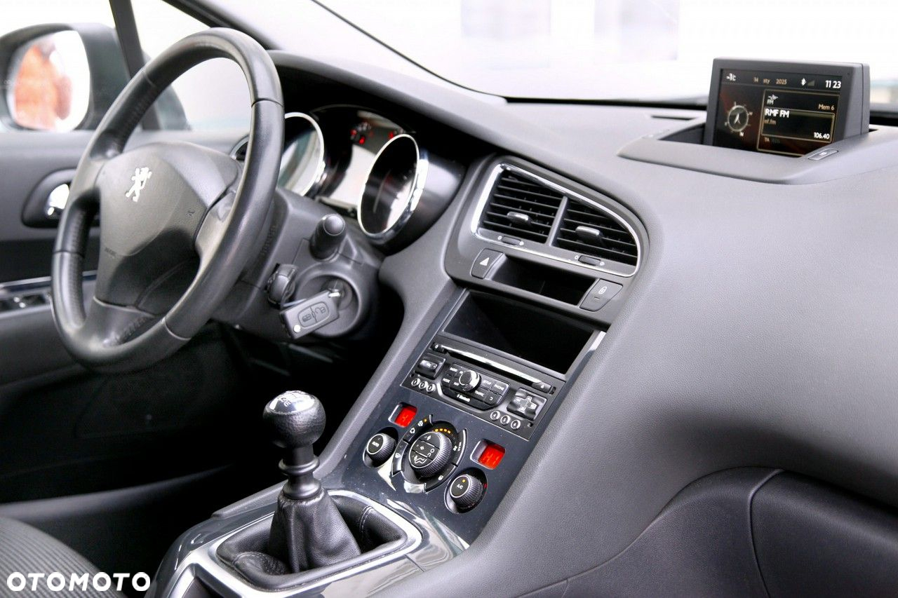 Peugeot 5008 1.6 BlueHDi Style 7os - 8