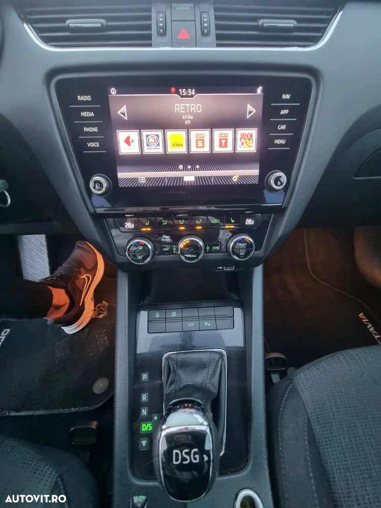 Skoda Octavia Combi Diesel 2.0 TDI DSG Style - 3