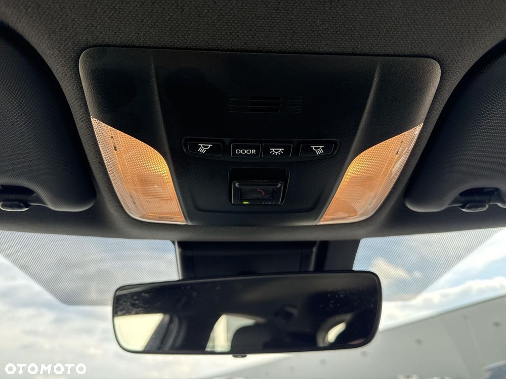 Toyota Corolla 1.8 Hybrid Comfort - 21