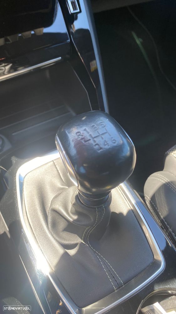 Peugeot 208 1.5 BlueHDi GT - 45