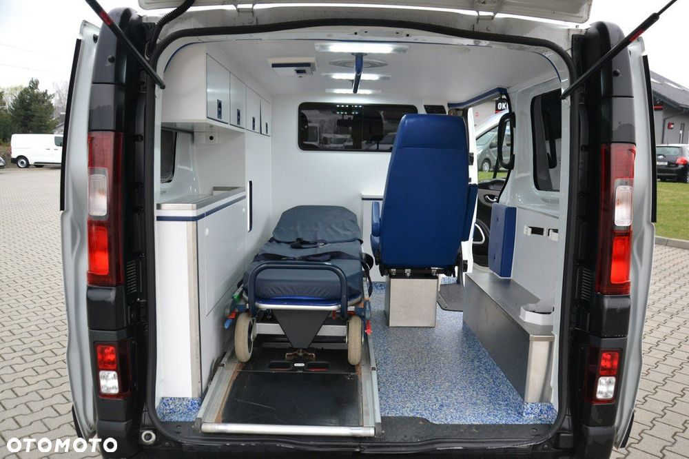 Renault Trafic - 23