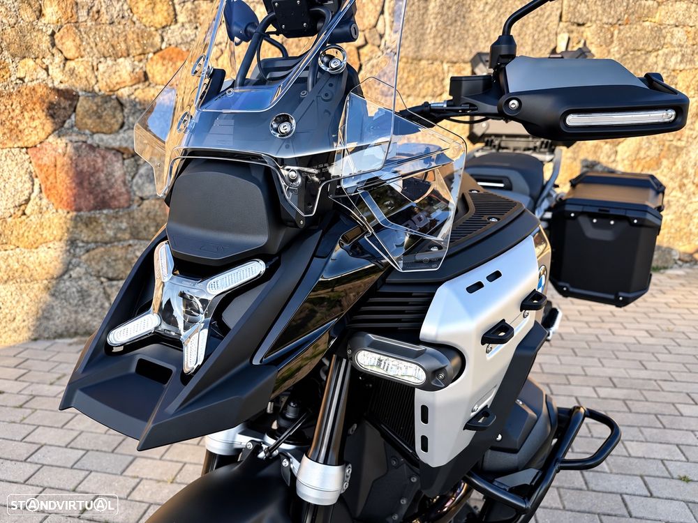BMW R 1300 GS Adventure TripleBlack - 9