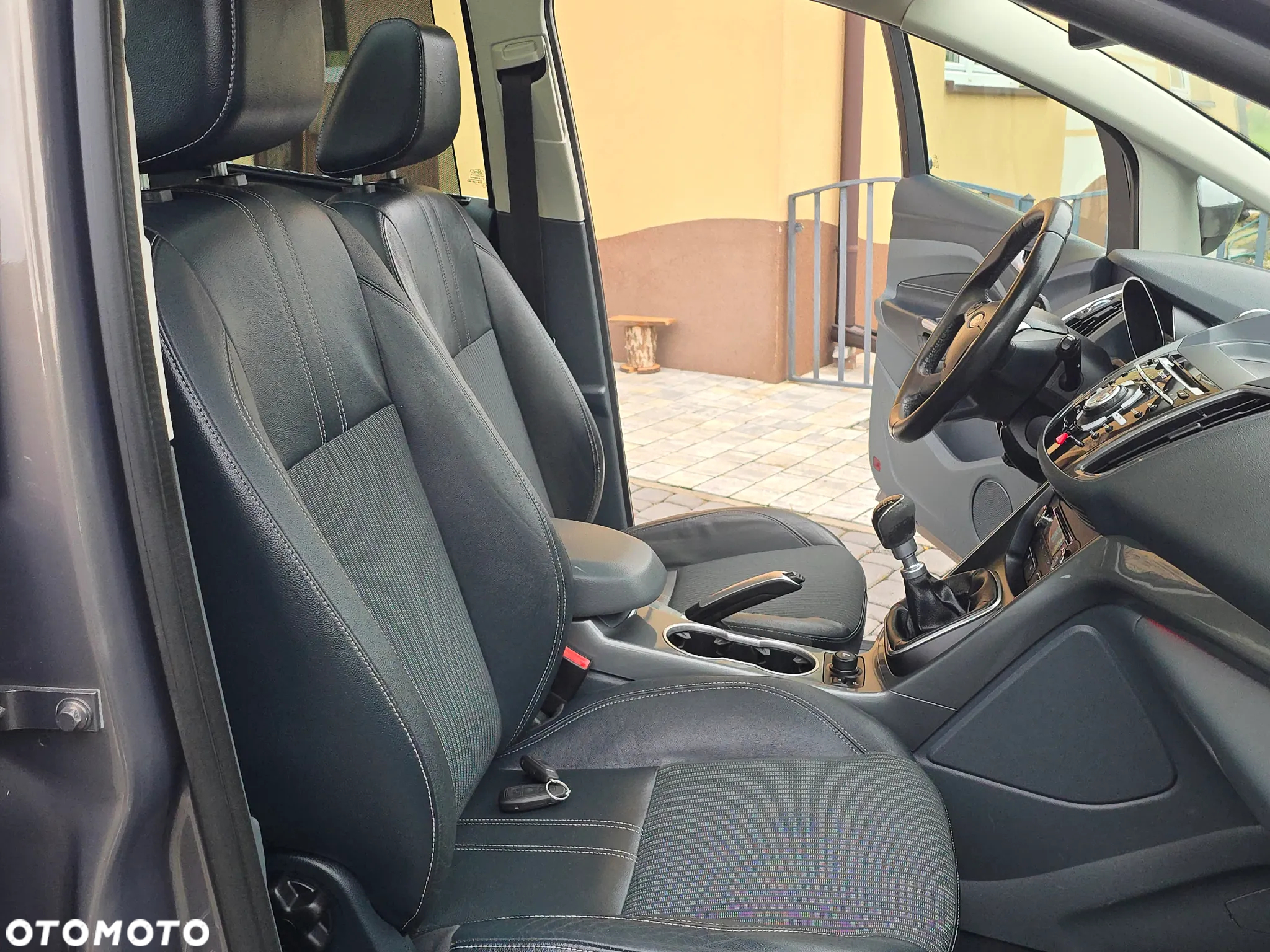 Ford C-MAX 2.0 TDCi Titanium - 35