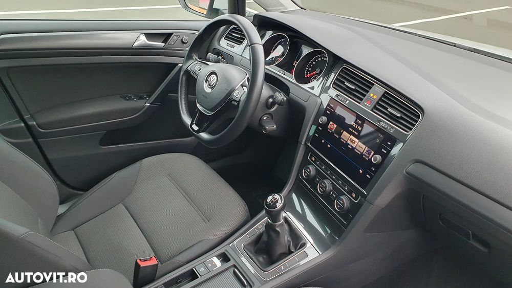 Volkswagen Golf 1.0 TSI Comfortline - 5