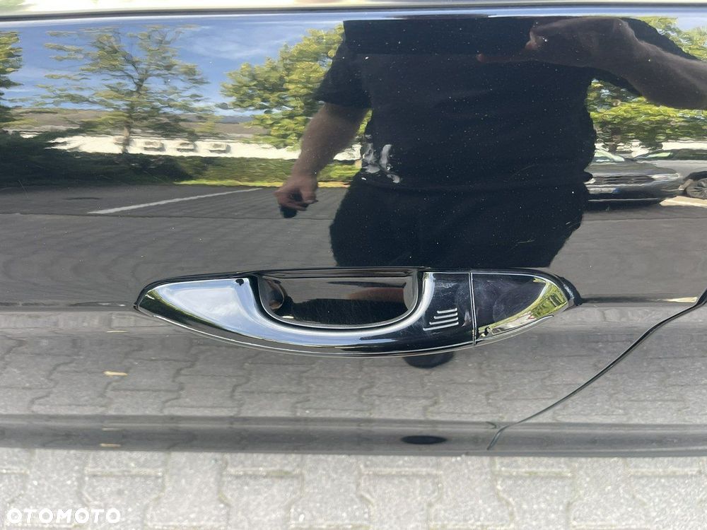 Ford S-Max - 13