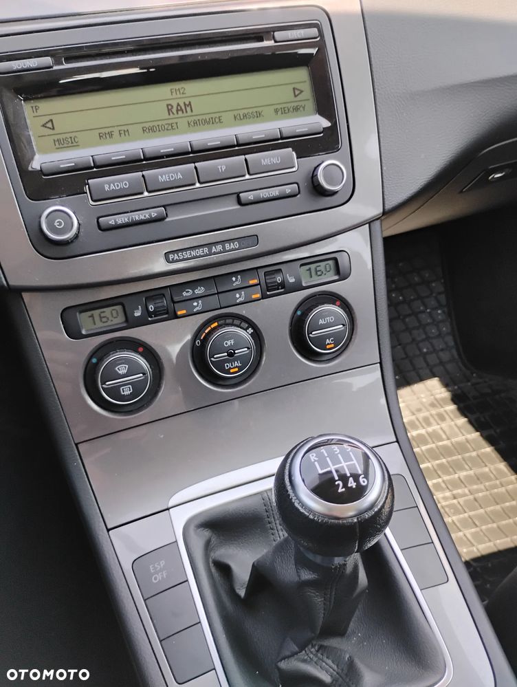 Volkswagen Passat 1.4 TSI Highline - 13