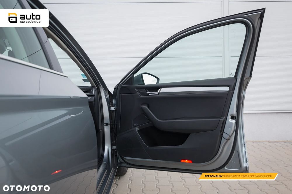Skoda Superb 2.0 TDI Style DSG - 26