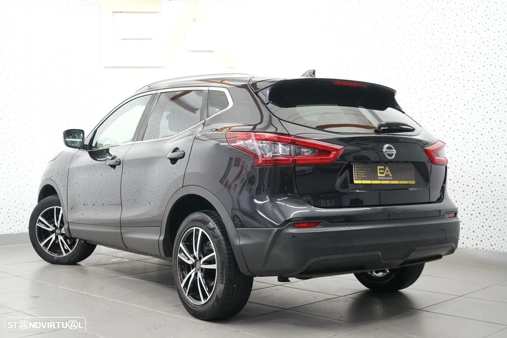 Nissan Qashqai 1.5 dCi N-Connecta Business - 4