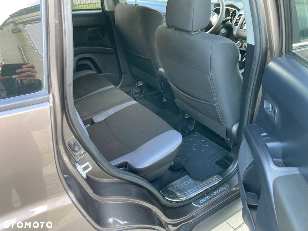 Mitsubishi Outlander 2.0 Invite 2WD EU5 - 14