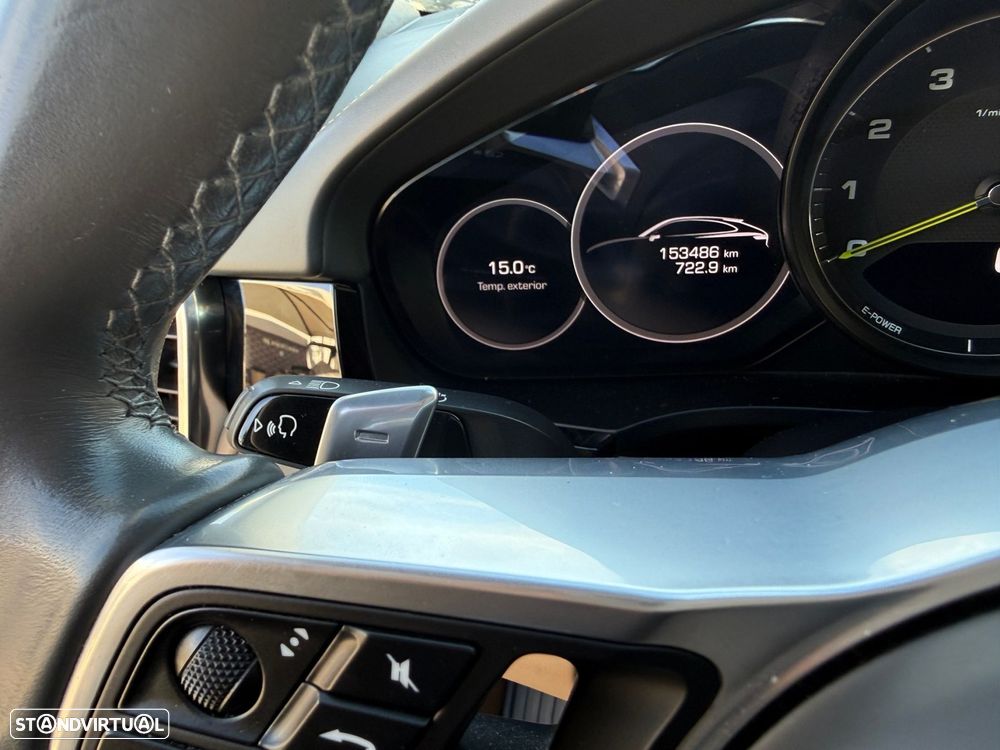 Porsche Cayenne Coupé E-Hybrid Platinum Edition - 20