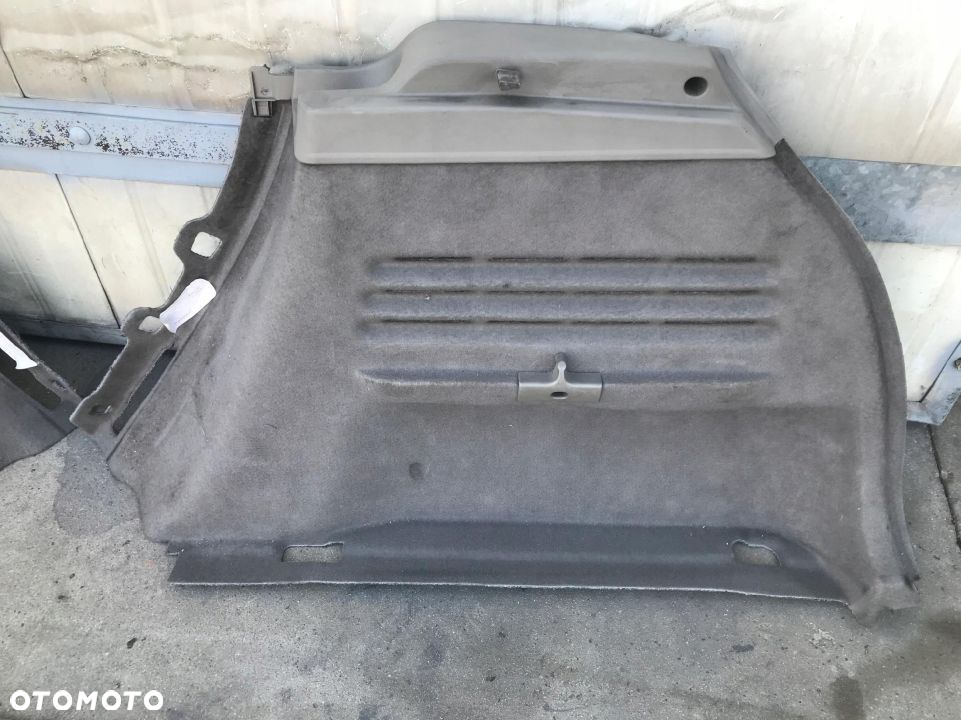Tapicerka Renault Scenic II 03-09r. wykładzina podłoga bagażnika boczki KOMPLET - 3