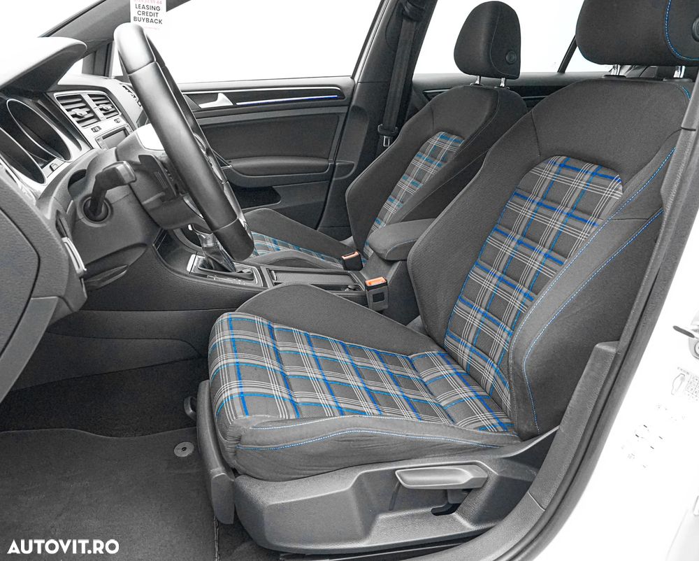 Volkswagen Golf 1.4 GTE Plug-In-Hybrid DSG - 14