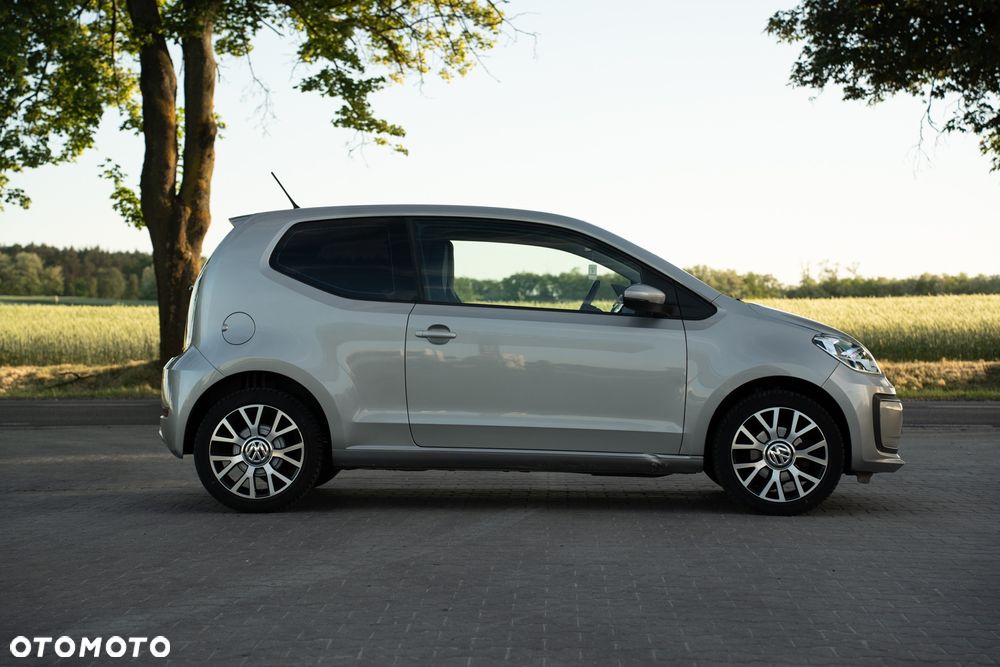 Volkswagen up! take - 9