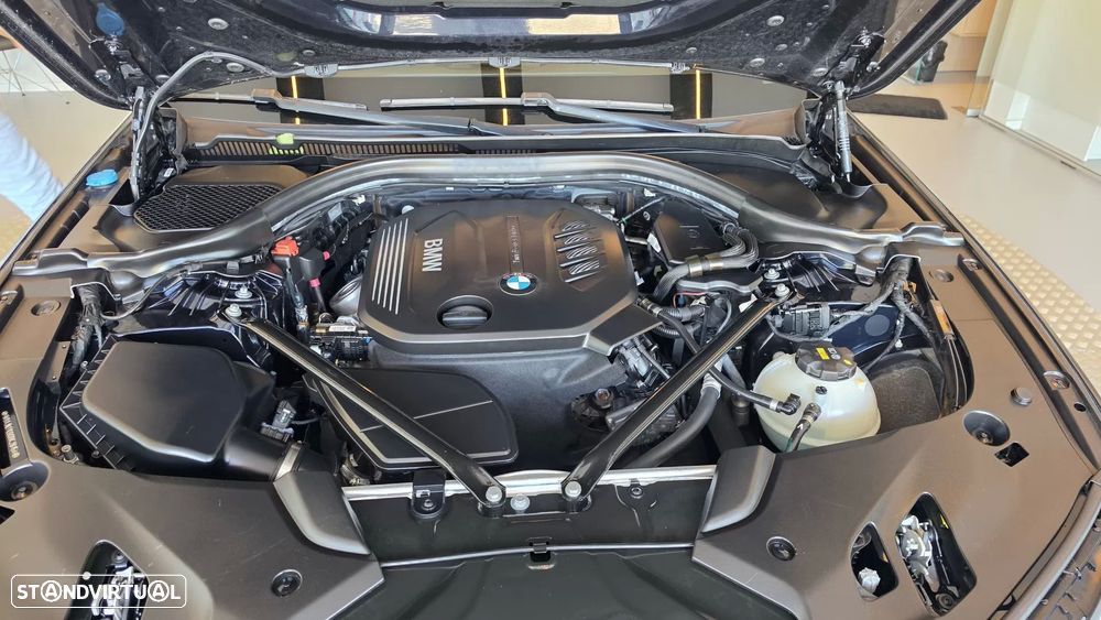 BMW 525 d Pack M Auto - 31