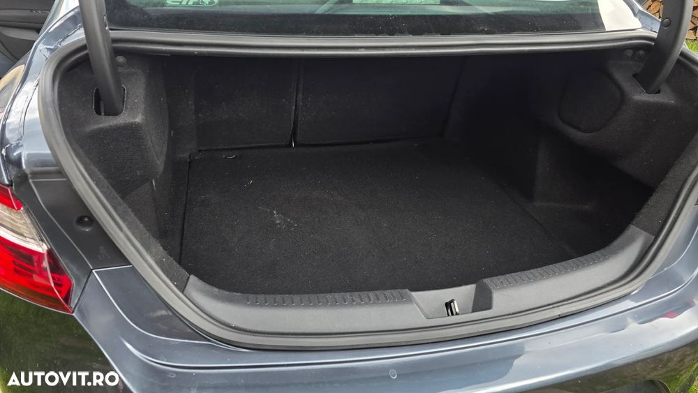 Renault Megane Energy dCi Intens - 13