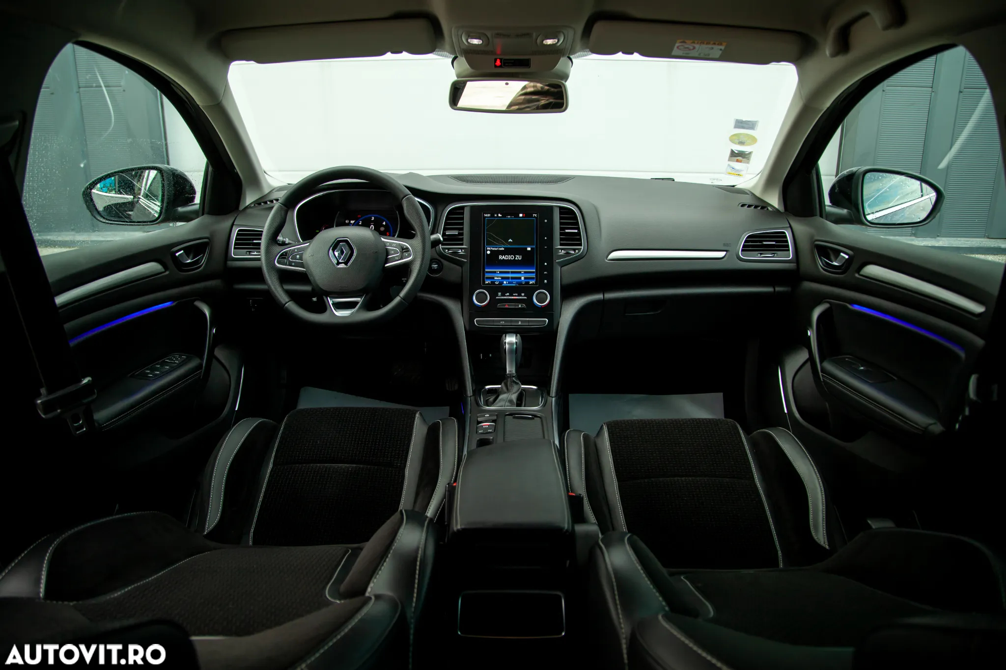 Renault Megane ENERGY dCi 110 EDC INTENS - 13