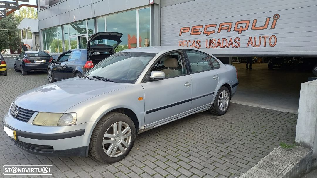 Portas VW Passat 3B B5 1.9 tdi 110cv AFN de 1999 - 3