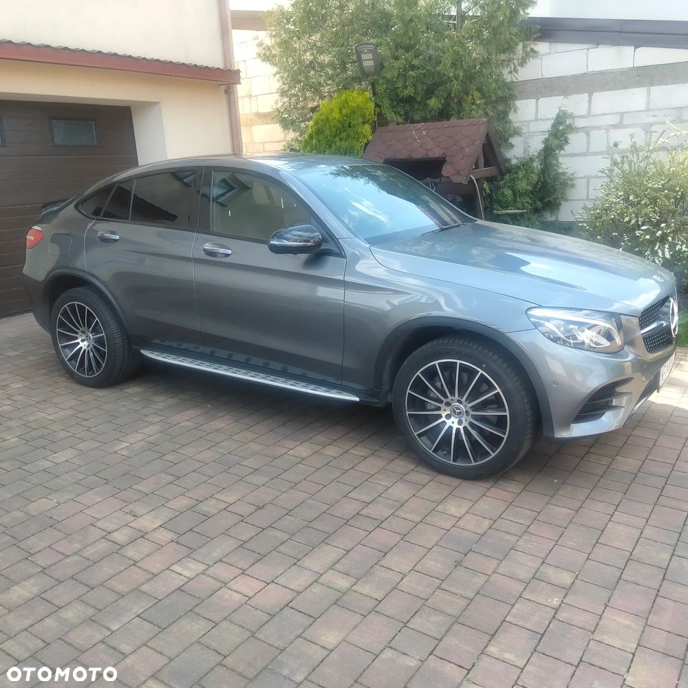 Mercedes-Benz GLC 300 4Matic 9G-TRONIC AMG Line - 1