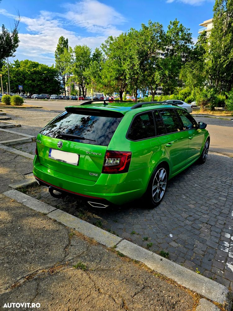 Skoda Octavia Combi Diesel 2.0 TDI DSG RS - 5