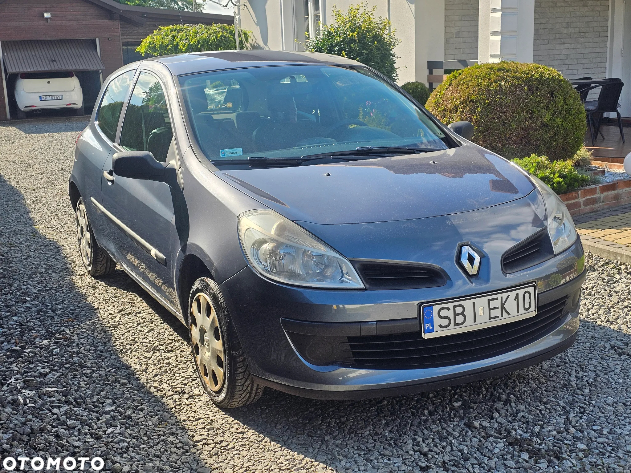 Renault Clio - 6