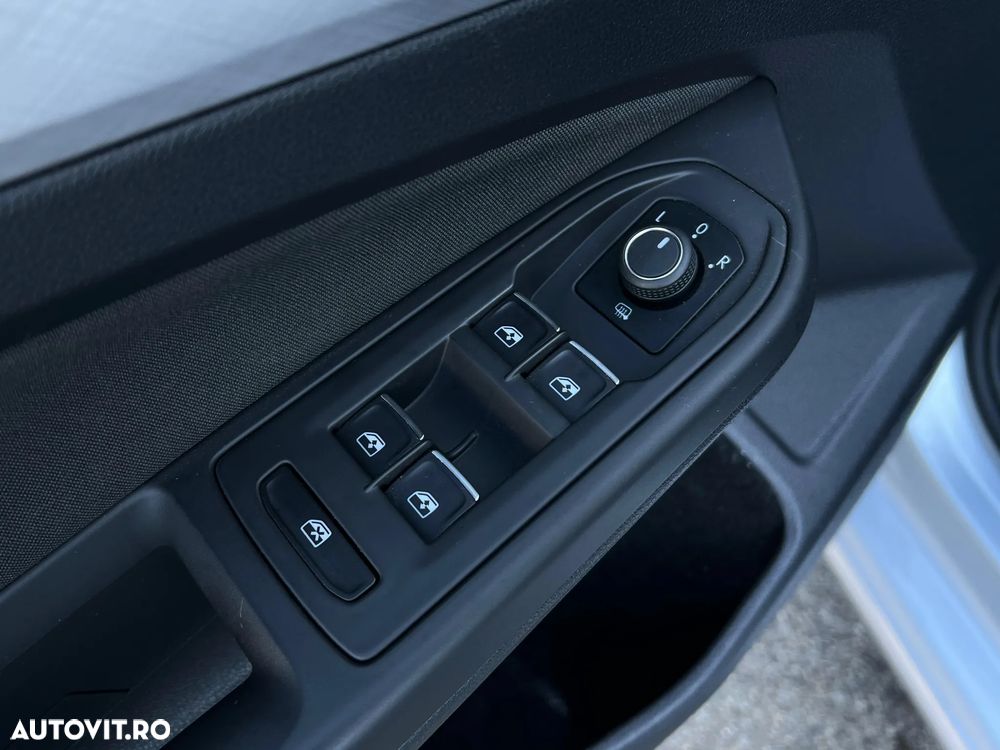 Volkswagen Golf Variant 2.0 TDI 116CP Life - 31