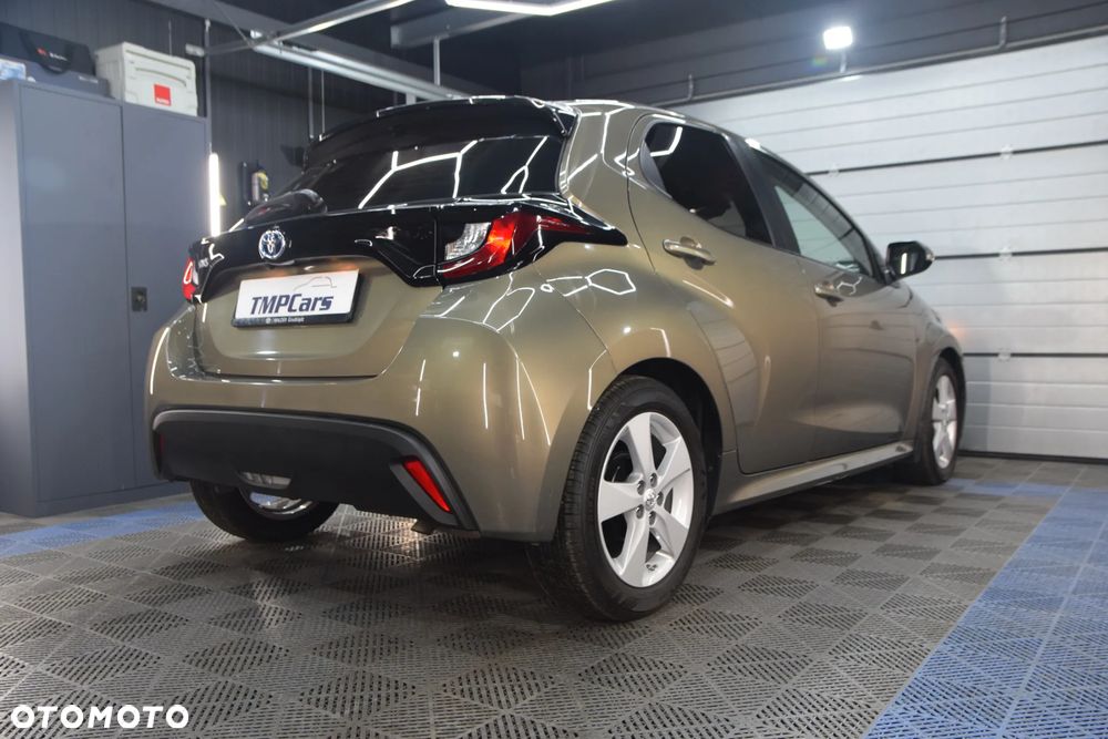 Toyota Yaris - 4