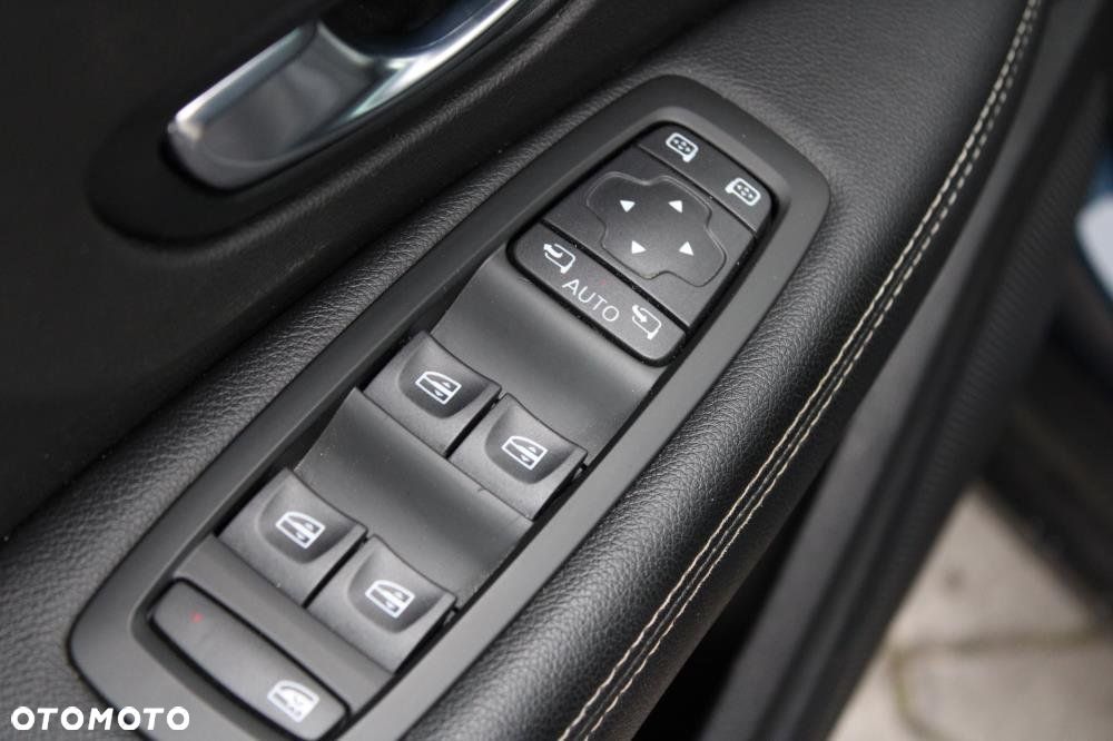 Renault Grand Scenic - 8