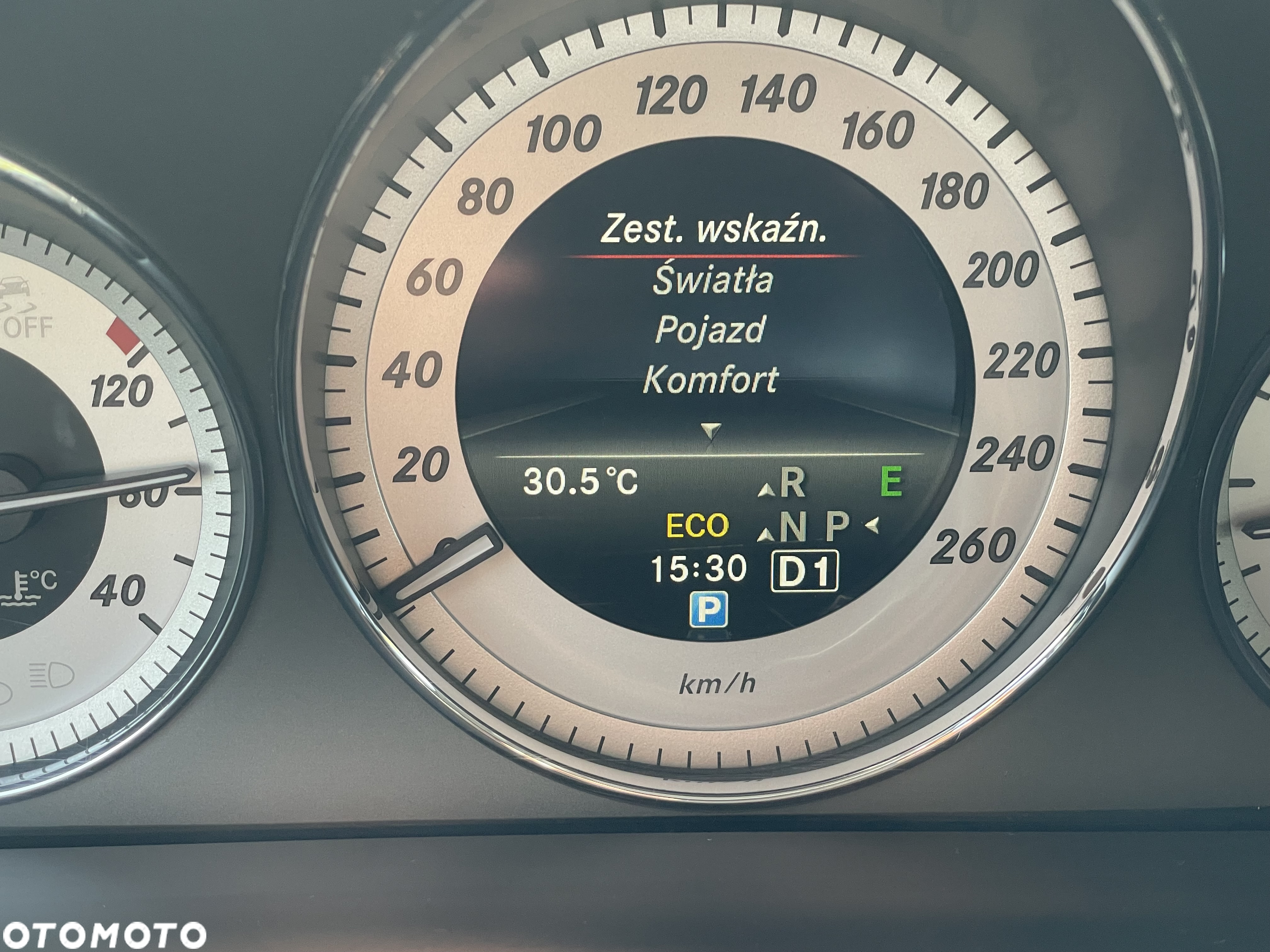 Mercedes-Benz GLK - 22