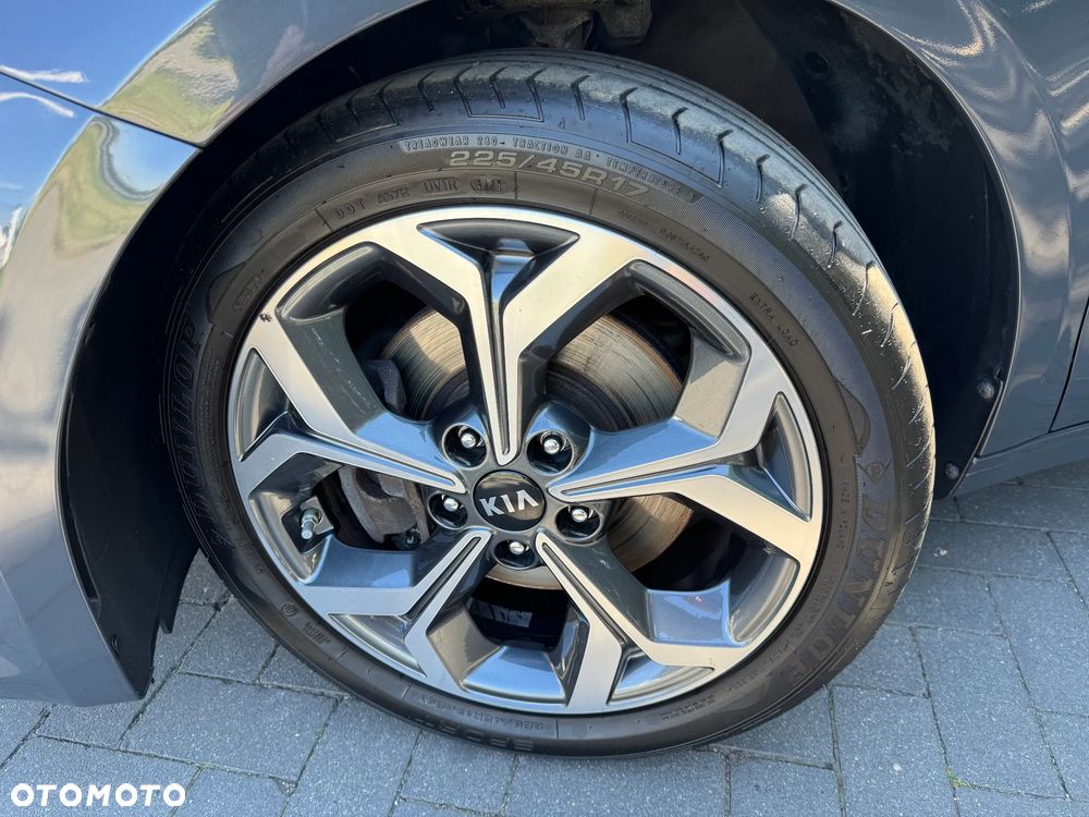 Kia Ceed - 37