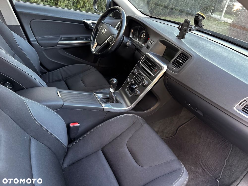 Volvo V60 D4 - 15
