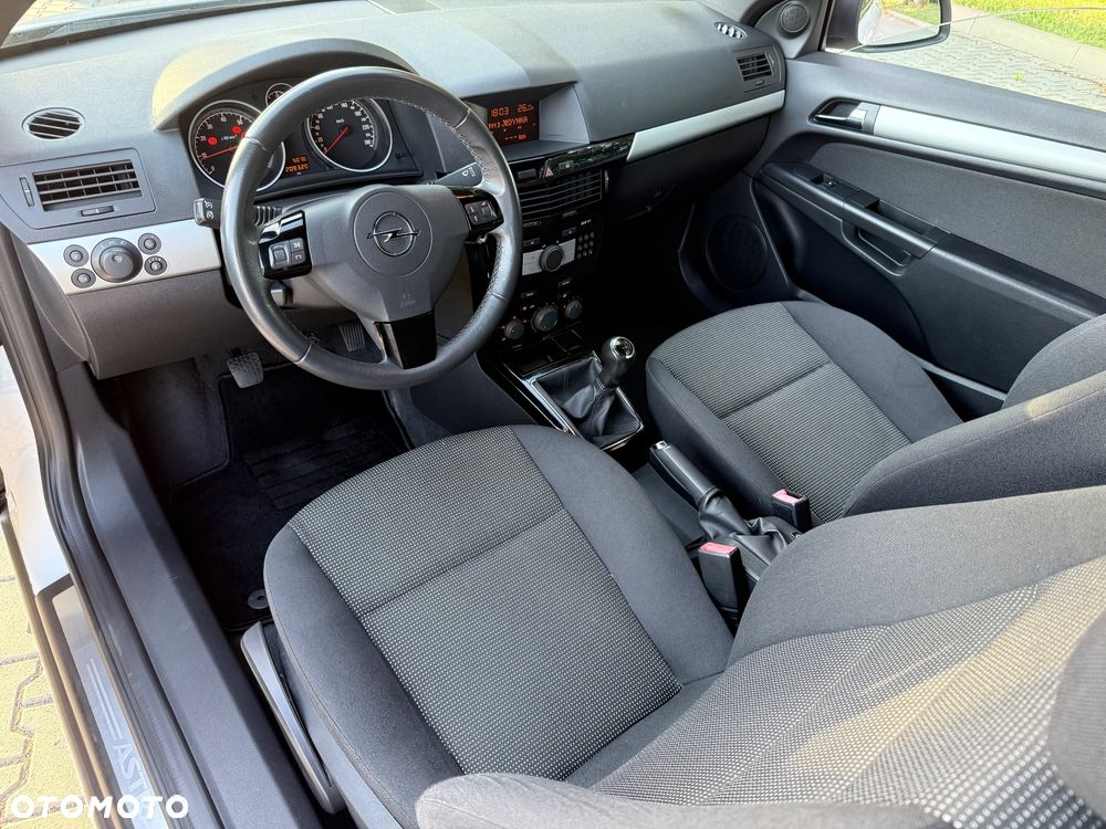 Opel Astra - 9