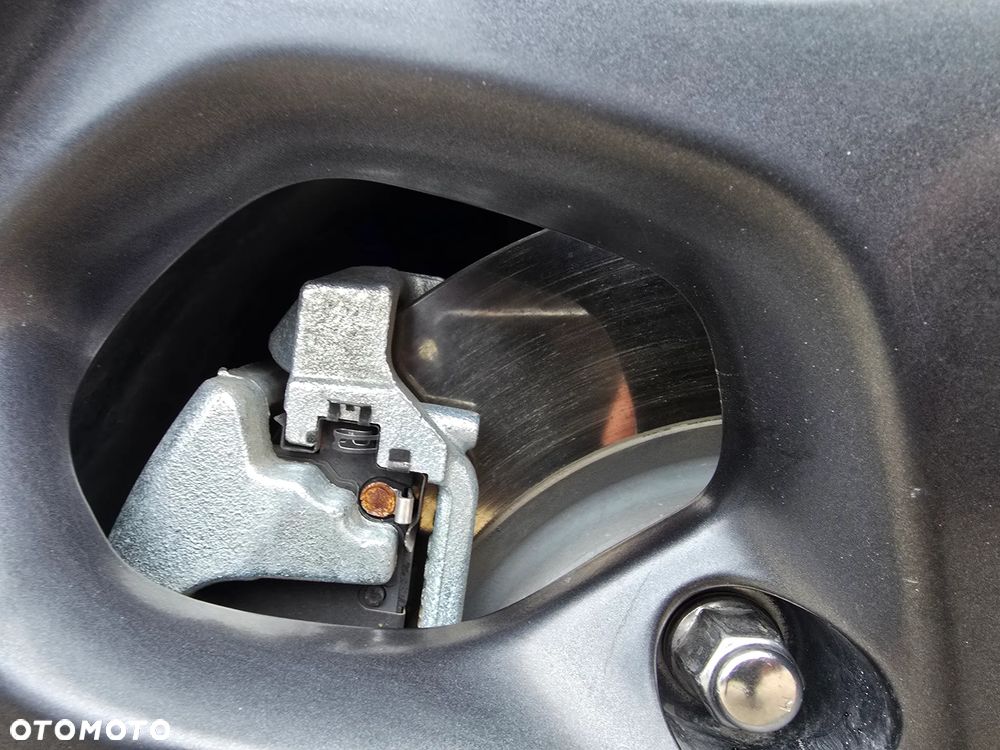 Chrysler Pacifica - 17