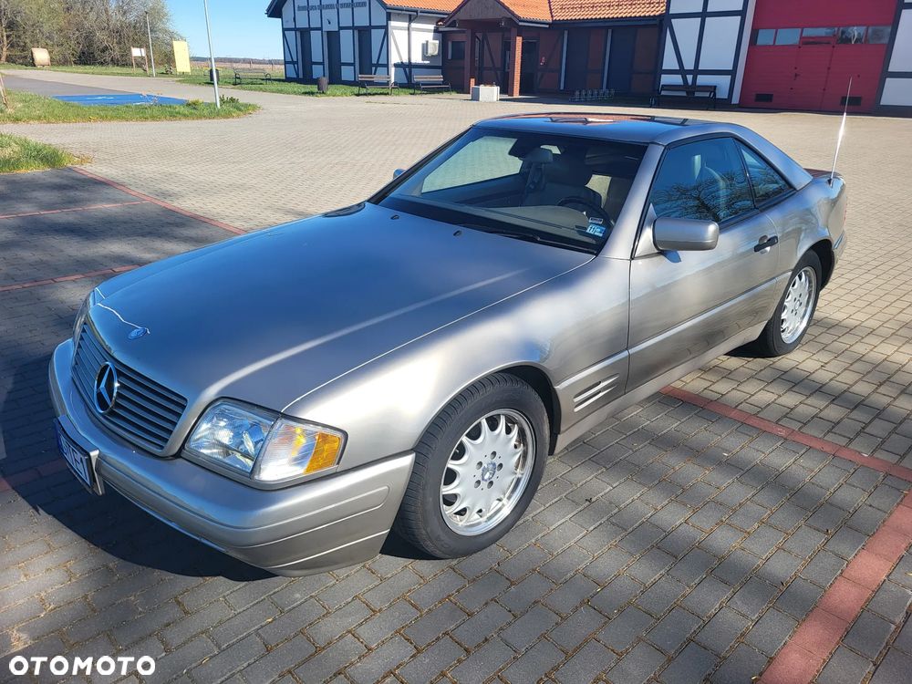 Mercedes-Benz SL - 1