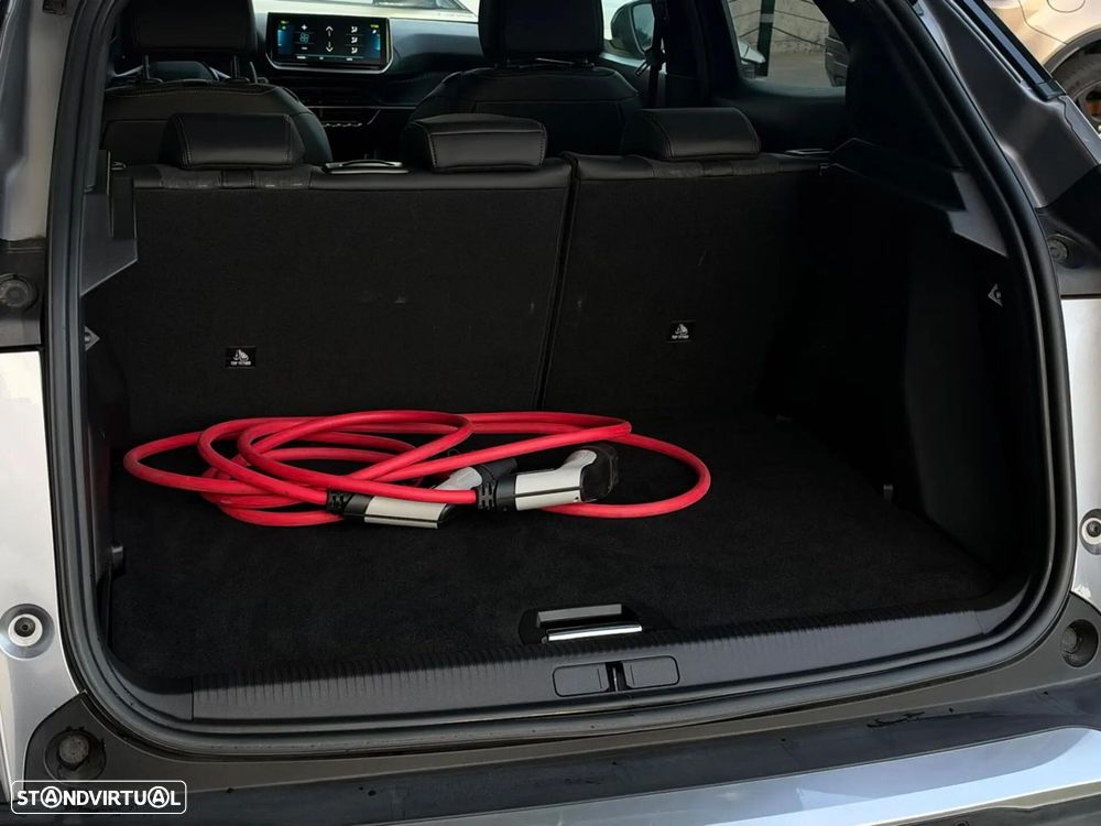 Peugeot e-2008 Allure Pack - 12
