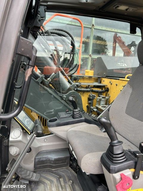 Volvo ECR145EL - 9