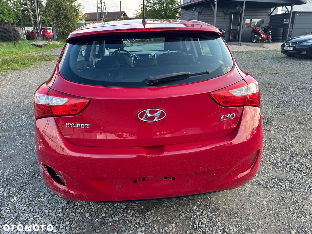 Hyundai i30 1.6 Comfort - 19