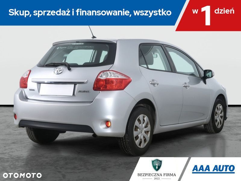 Toyota Auris - 7