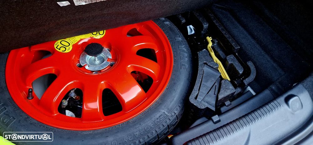 Jaguar XE 2.0 D Prestige Aut. - 11