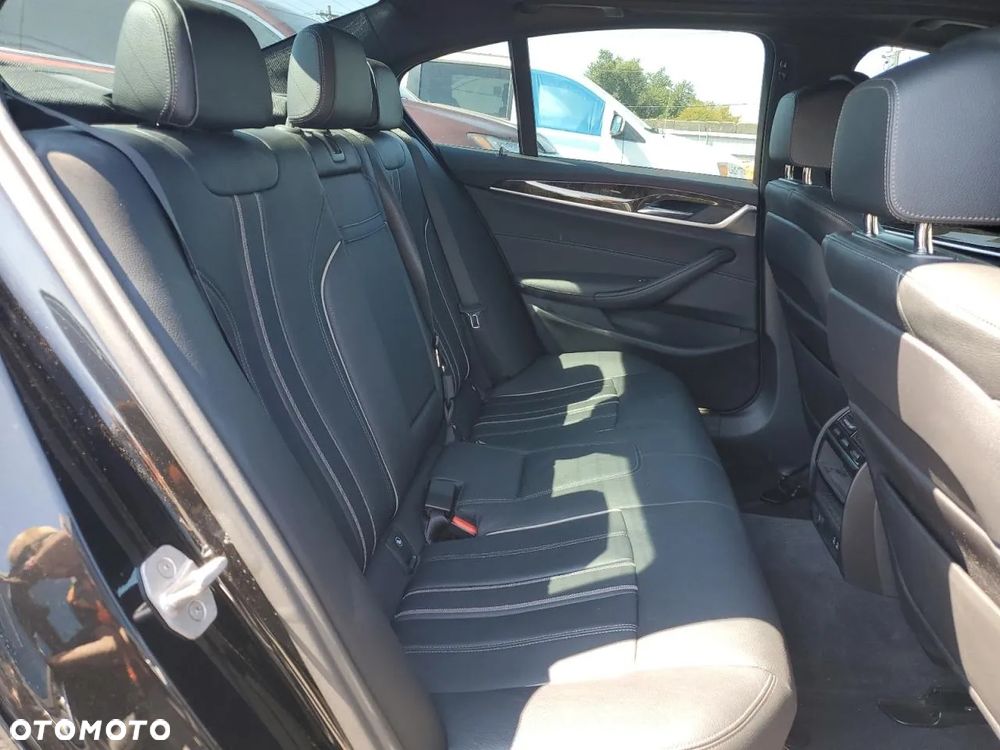 BMW Seria 5 540i xDrive M Sport sport - 9