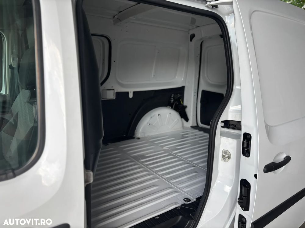 Renault Kangoo 1.5 Blue dCi 95 ZEN - 13