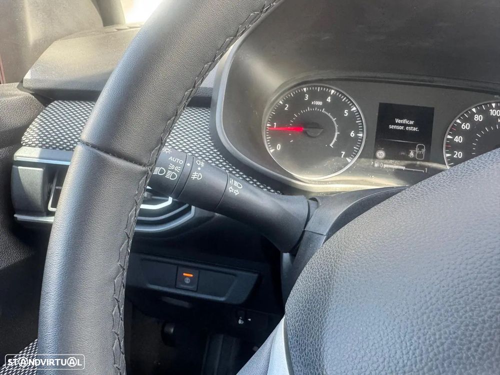 Dacia Sandero 1.0 TCe Essential - 26