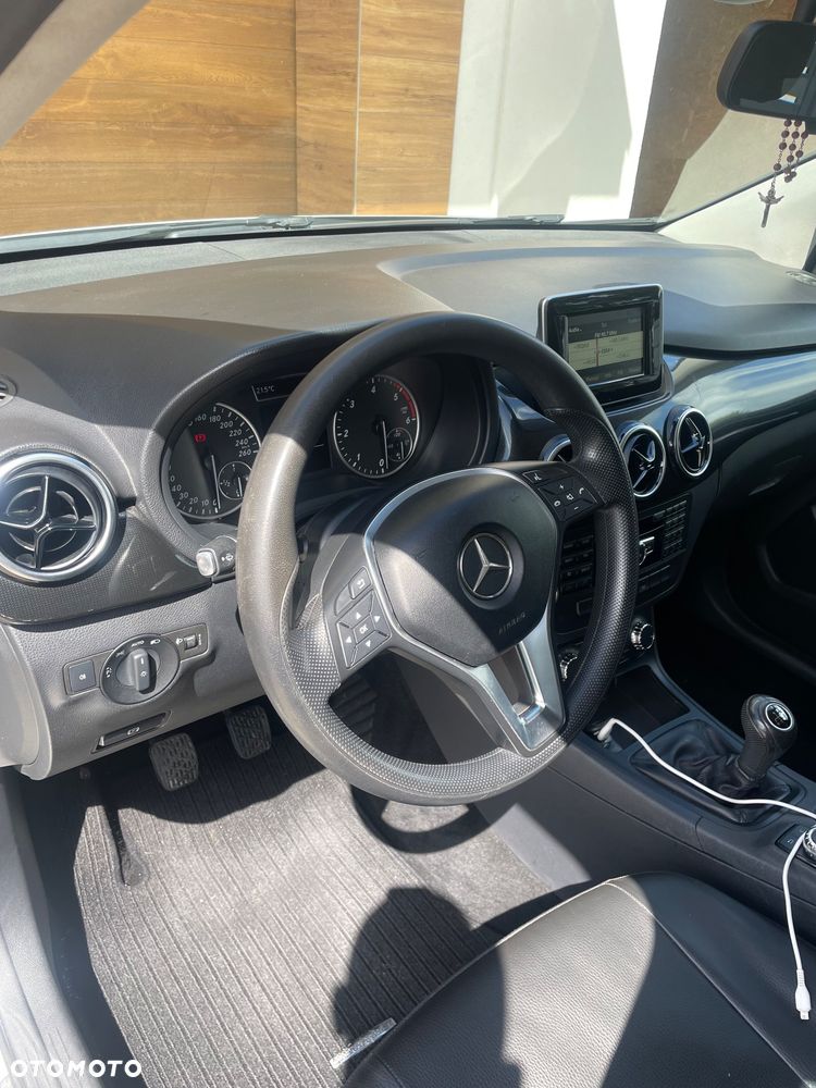 Mercedes-Benz Klasa B 180 CDI BlueEFFICIENCY Edition - 18