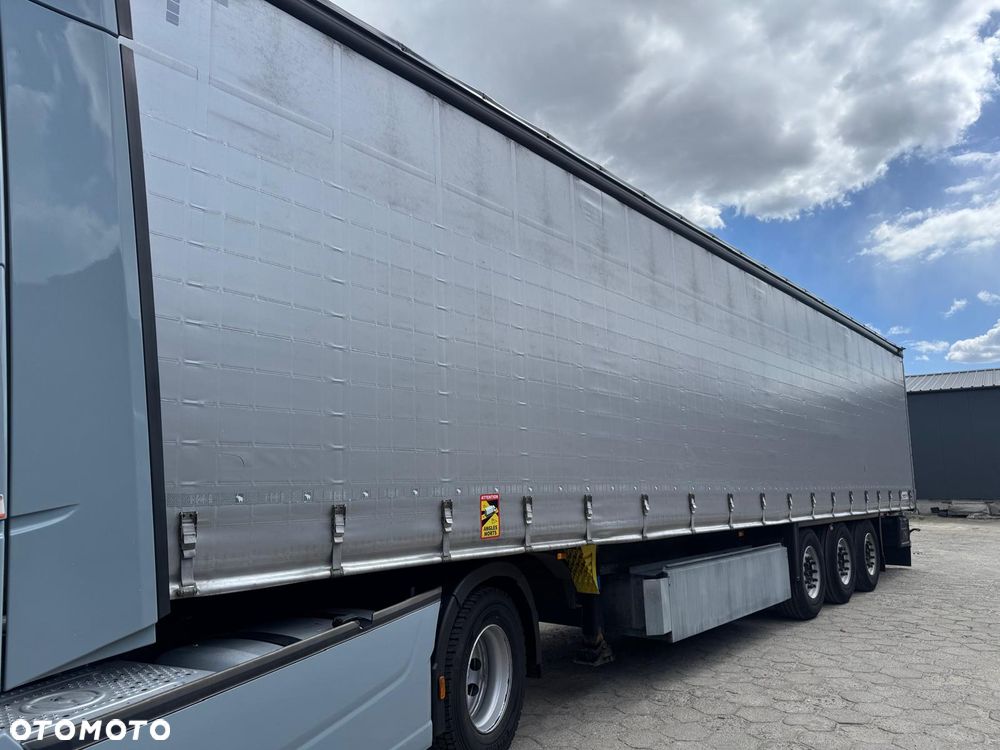 Schmitz Cargobull CARGOBULL SCB - 5