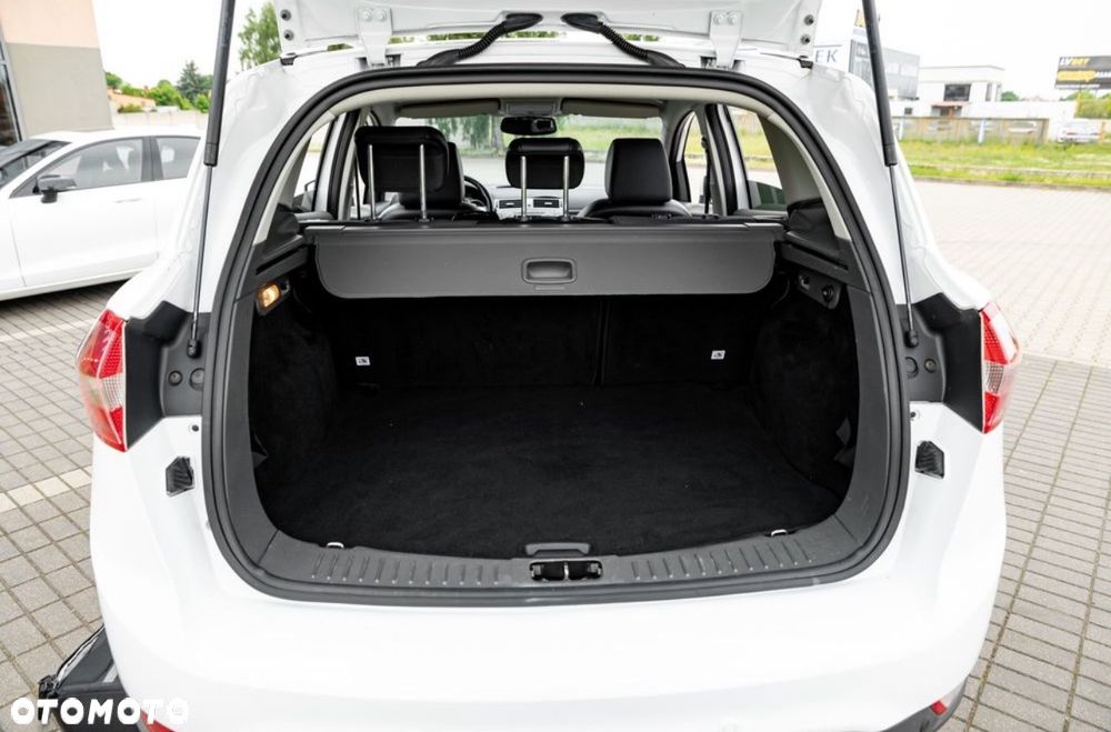 Ford Kuga 2.5 4x4 Titanium - 20