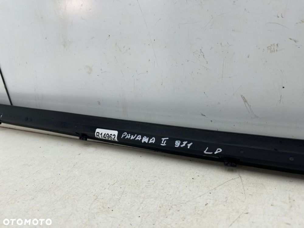 Listwa Porsche Panamera II 971 16-23r. lewa przednia dolna listwa zewnętrzna drzwi uszczelka - 9