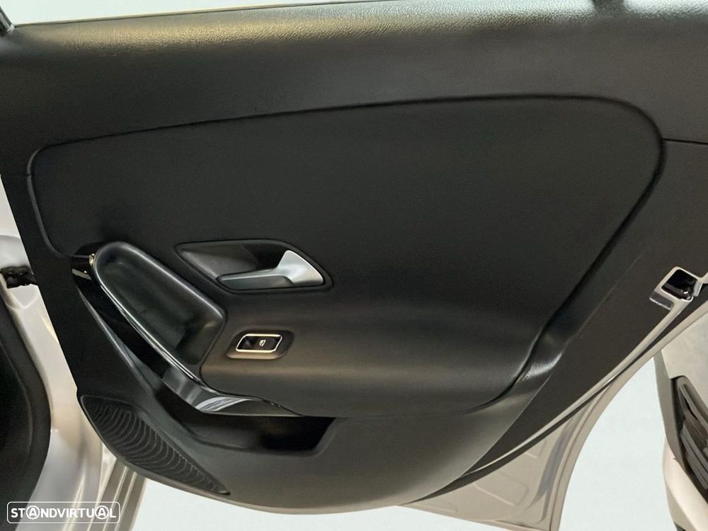 Mercedes-Benz A 180 - 24