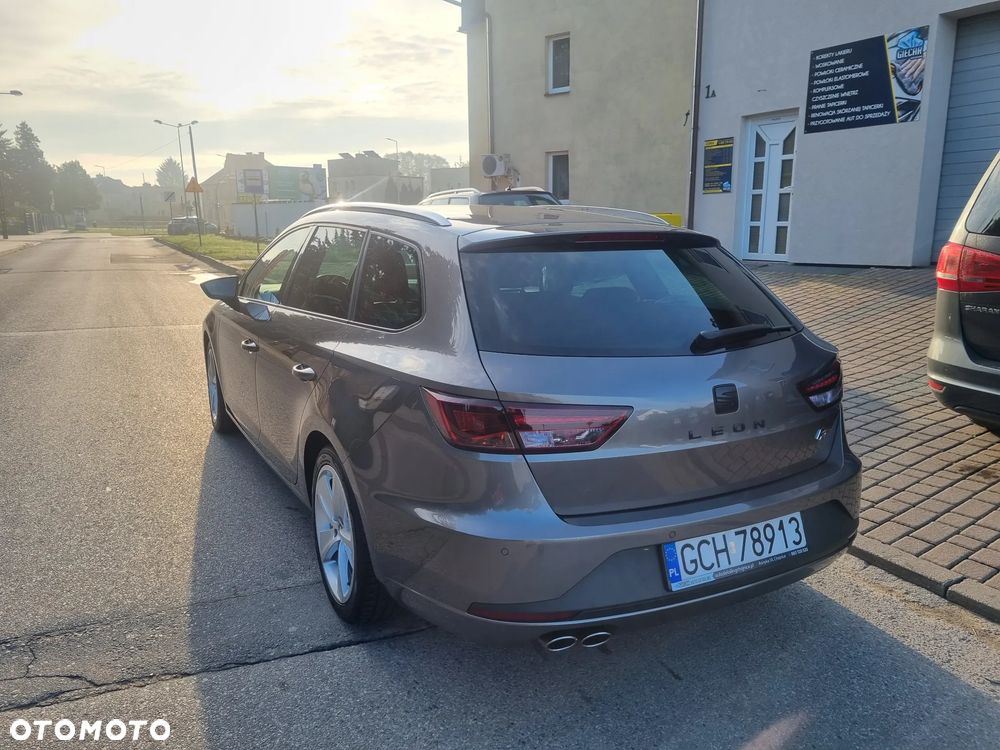 Seat Leon 2.0 TDI DPF Start&Stop DSG FR - 39